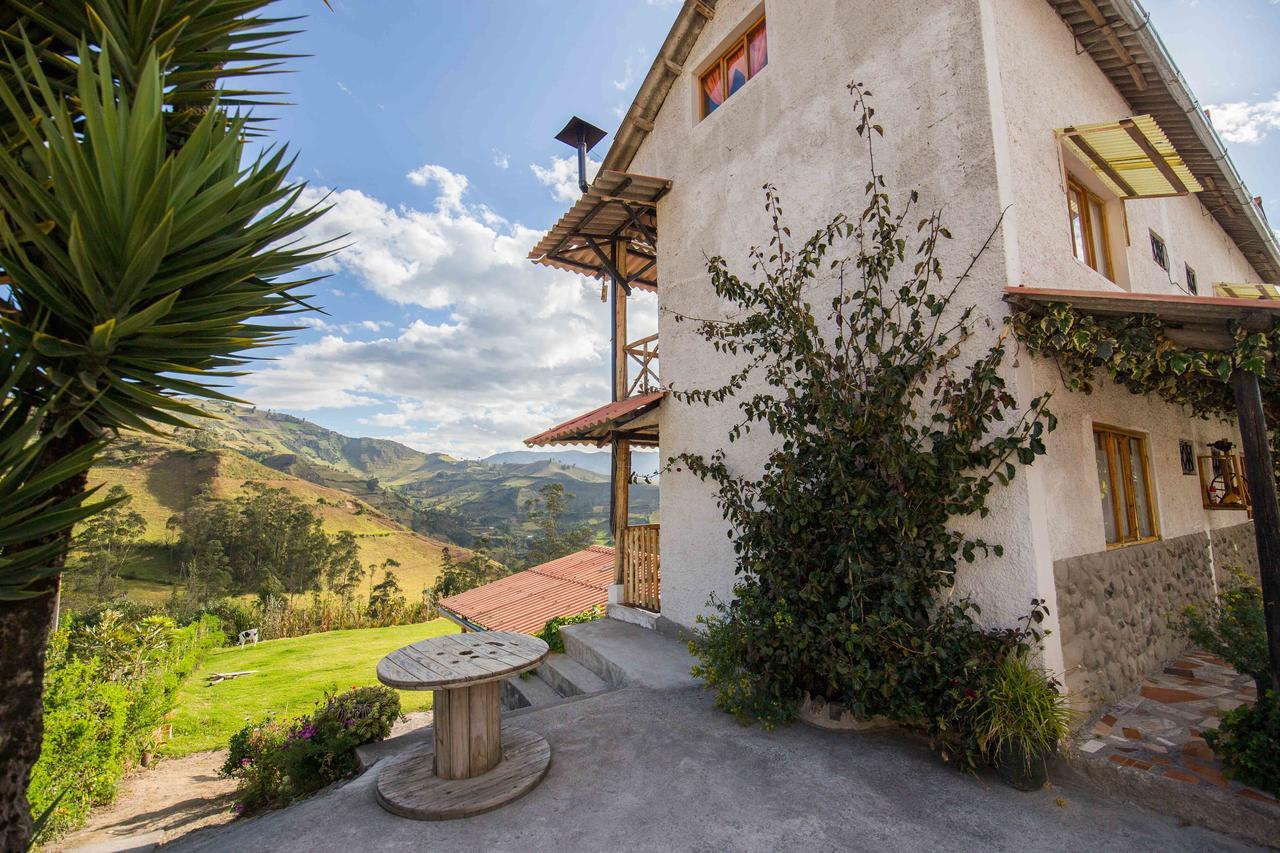 Hostal Taita Cristobal Isinlivi Exterior foto